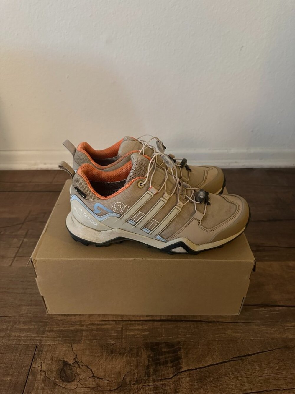 Adidas Terrex Swift R2 GTX women’s hiking shoes, Size 7